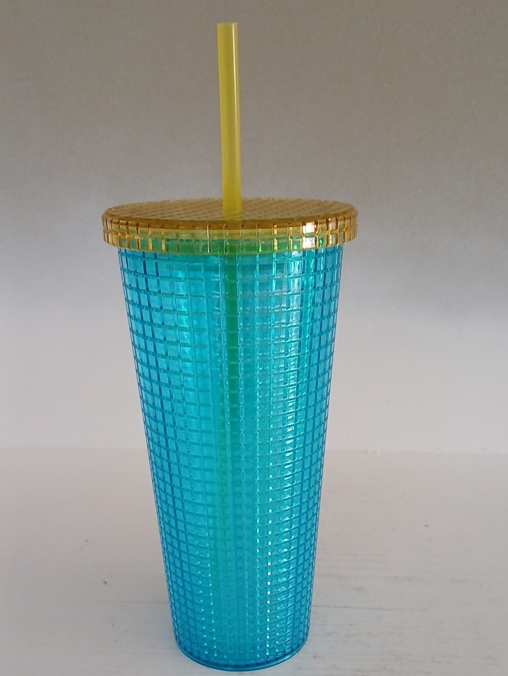 Textured Turquoise Tumbler with Yellow Lid & Straw